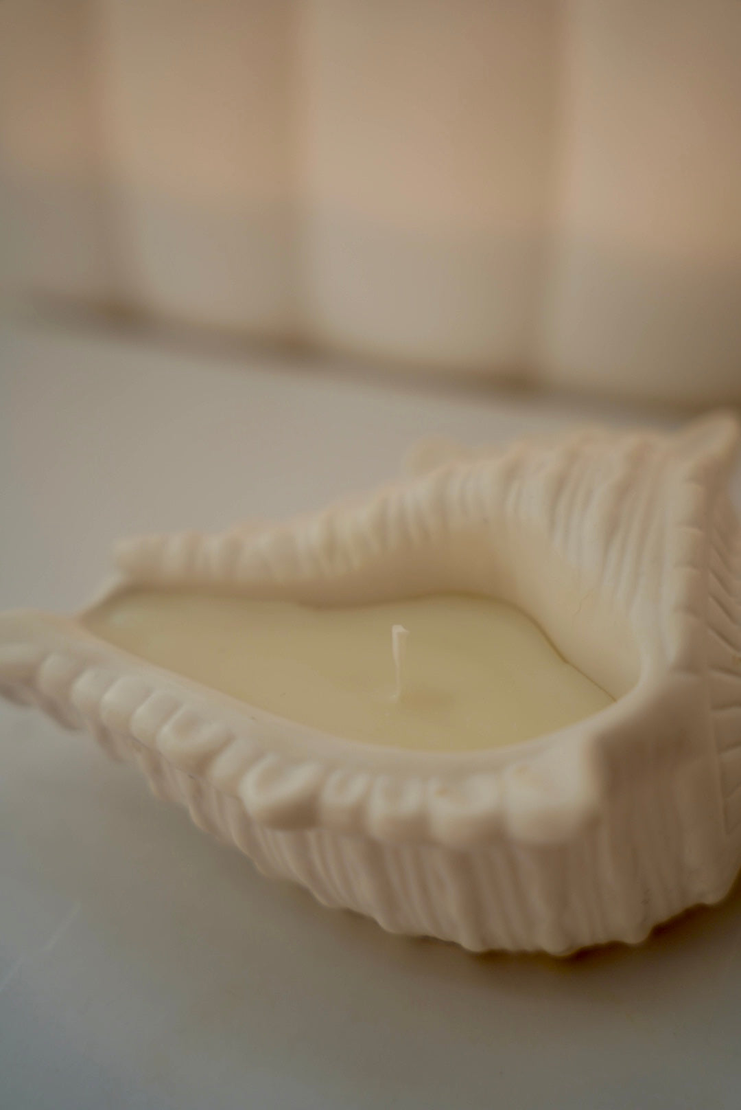 Bougie Oréade - Jesmonite et Core d’olive