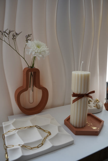 Maléa jewelry holder/pocket tray - Jesmonite